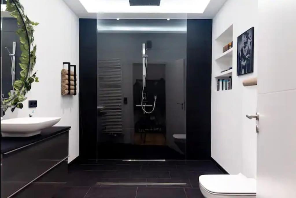 Design Apartment Im Zentrum Von Nienburg! Нінбург Екстер'єр фото